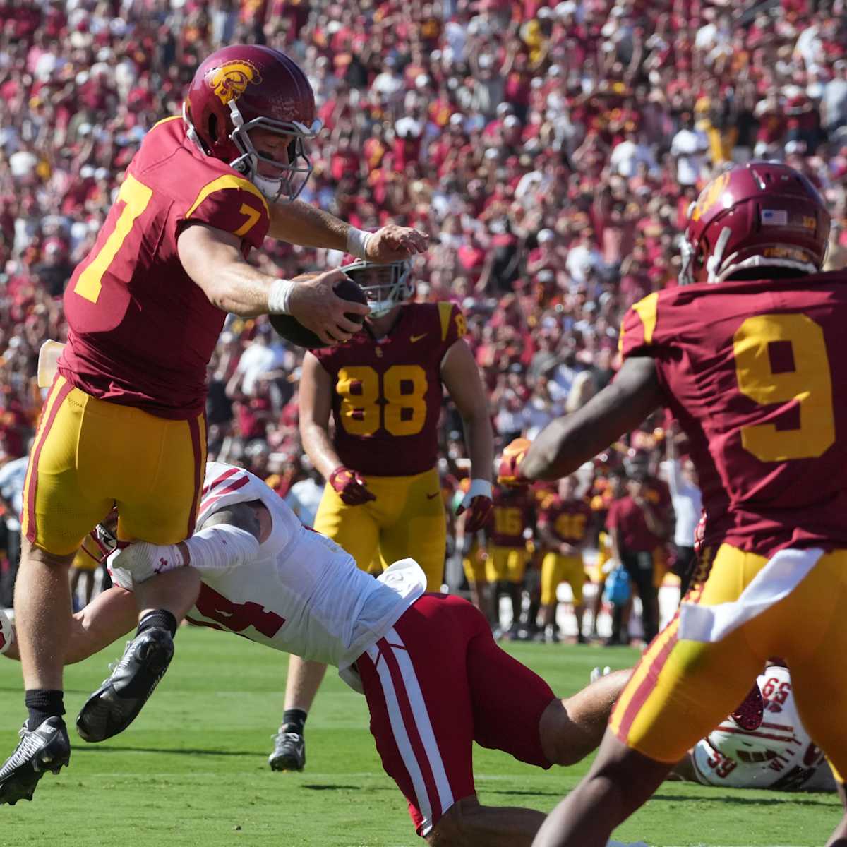 Analyzing Lincoln Rileys Impact on USC Football Performance