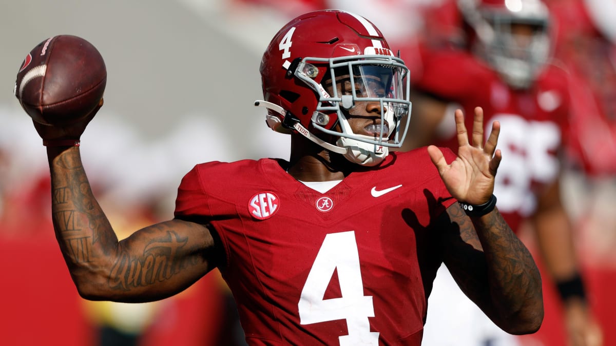 Top Alabama Quarterbacks: Who Will Lead the Crimson Tide in 2024?