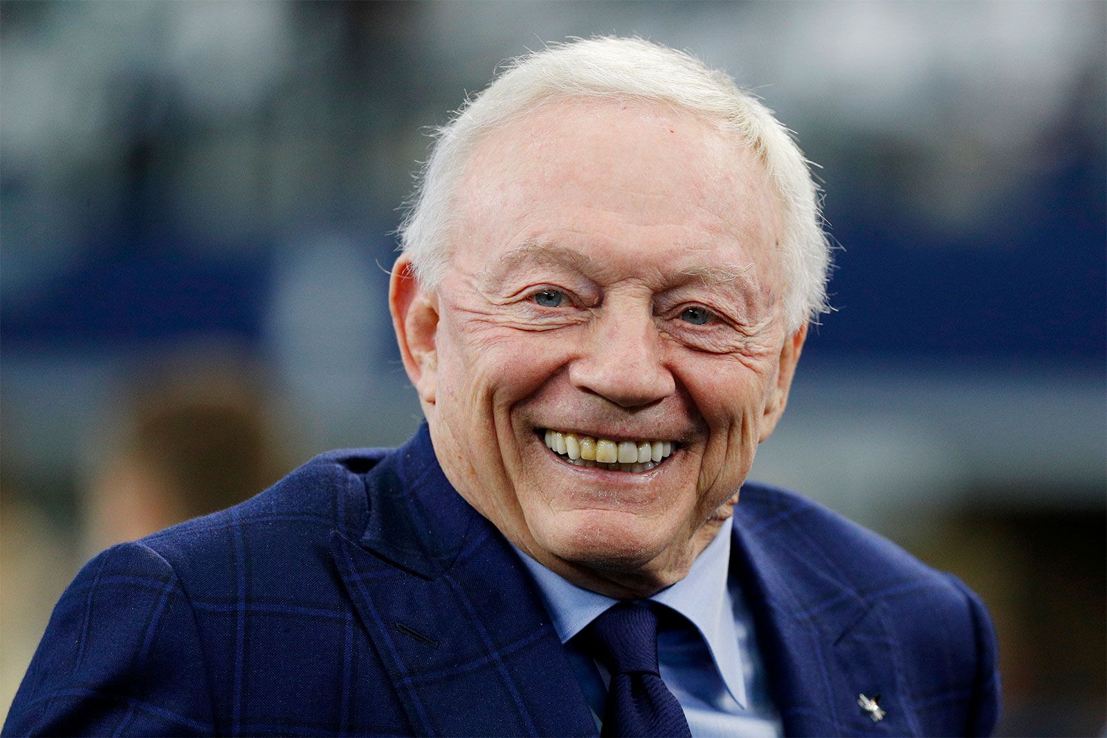 How Old Is Jerry Jones in 2023? Heres the Answer You Need!