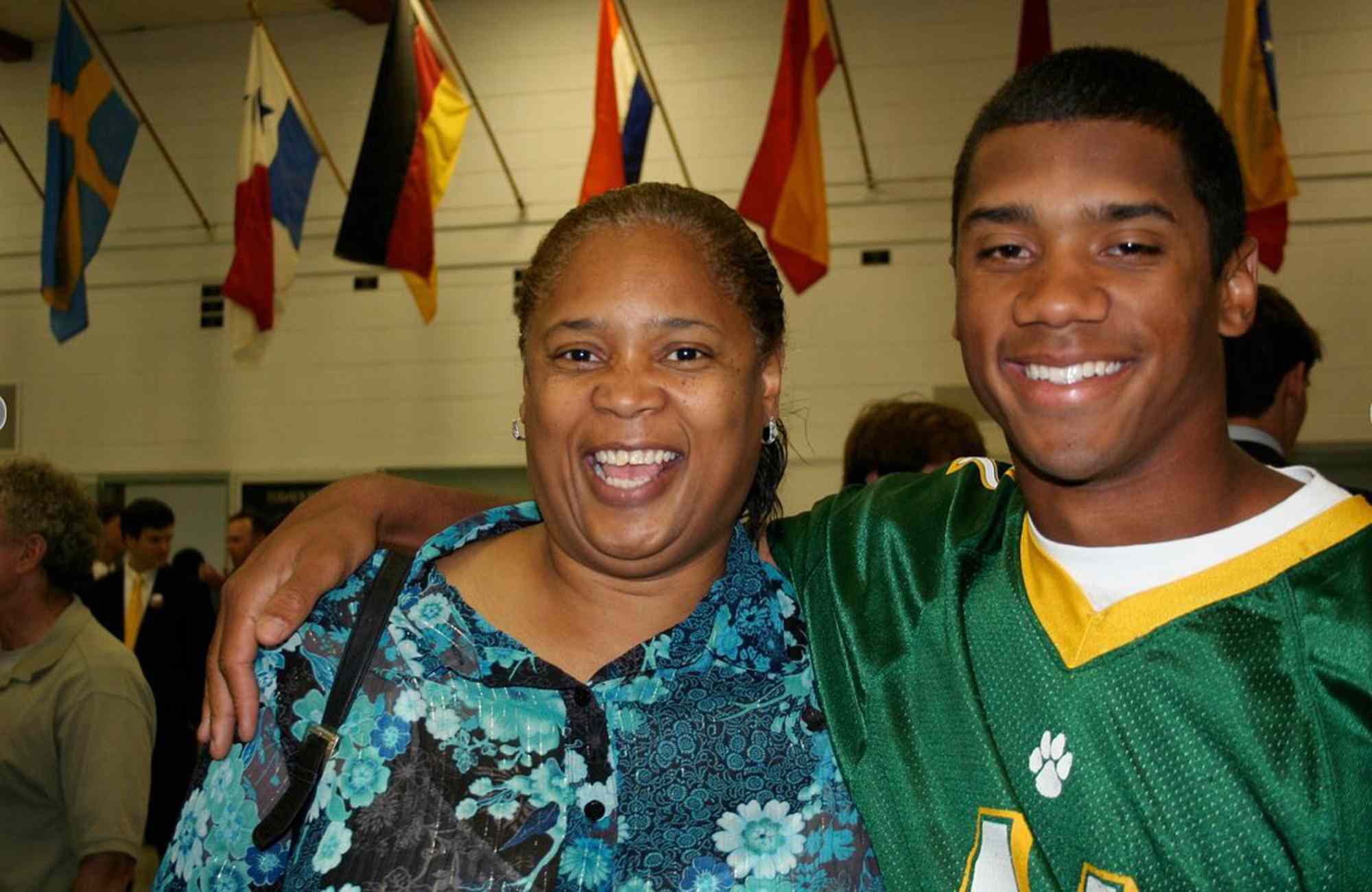 Meet Russell Wilson Parents: Simple Facts You Should Know!