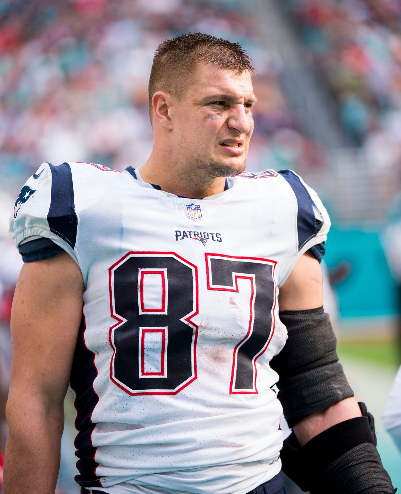 Gronkowski Height: Simple Facts About the Football Star.